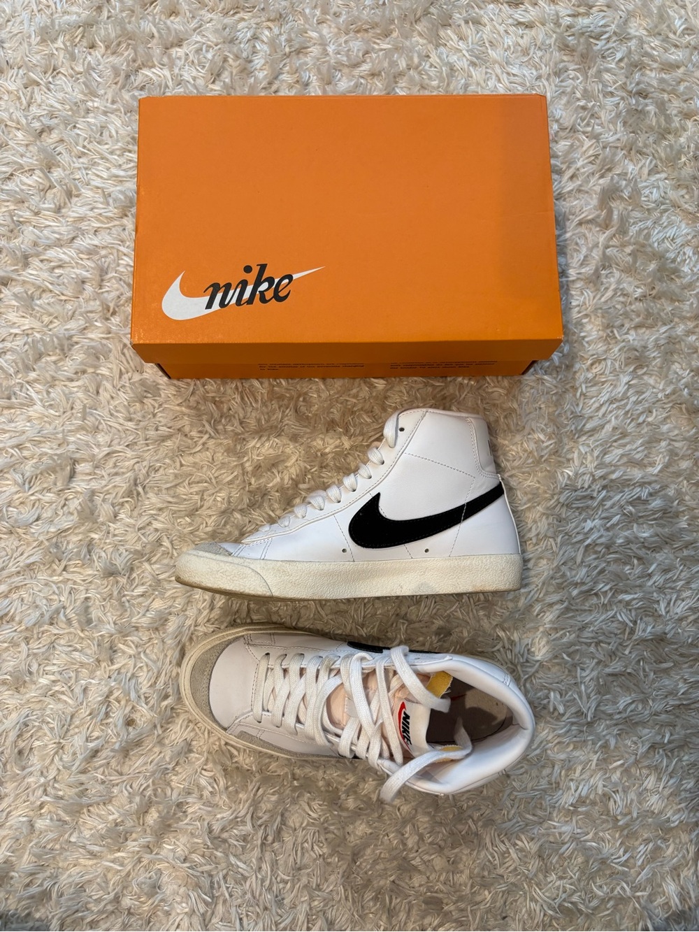 Nike W Blazer Mid 77 White High-Top Sneakers Black Check Orange Logo Tongue